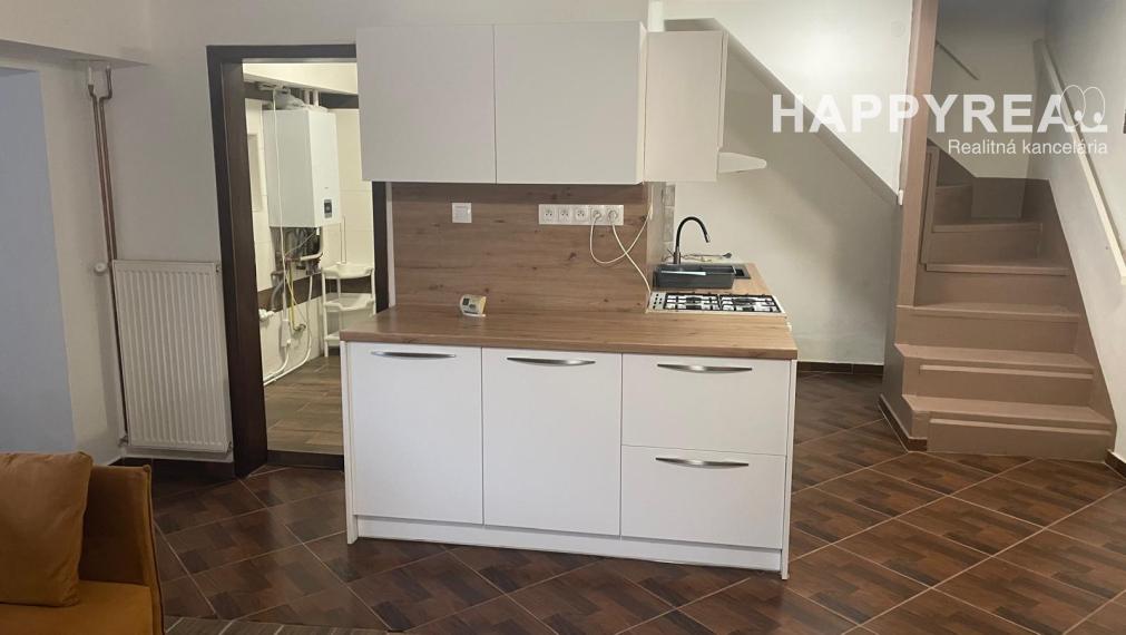 Prenájom 4-izb. rodinný dom,  ul. Jantárová,  Jarovce