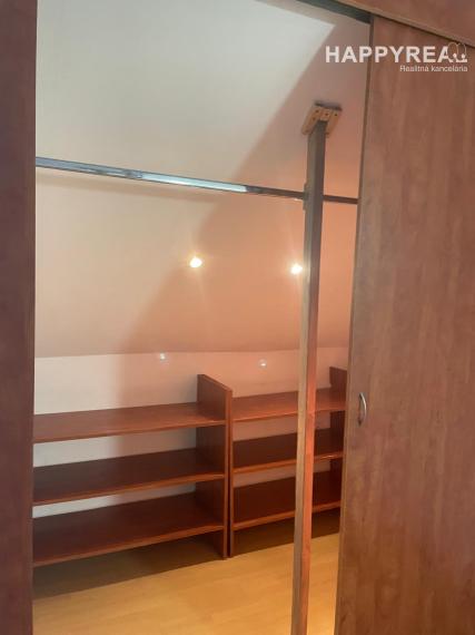 Prenájom 4-izb. rodinný dom,  ul. Jantárová,  Jarovce