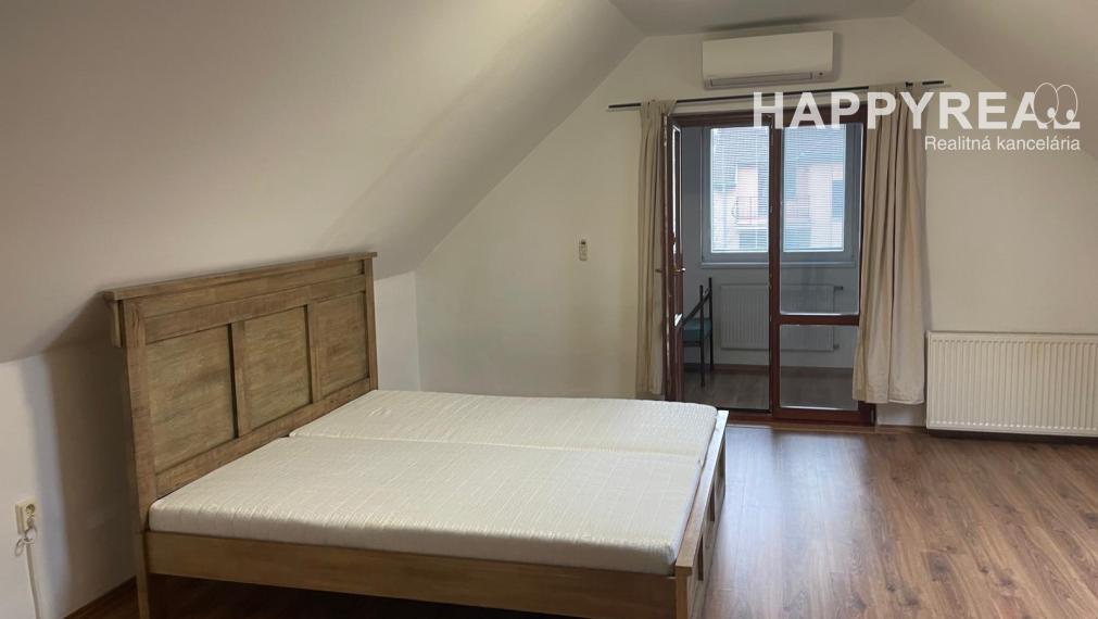 Prenájom 4-izb. rodinný dom,  ul. Jantárová,  Jarovce