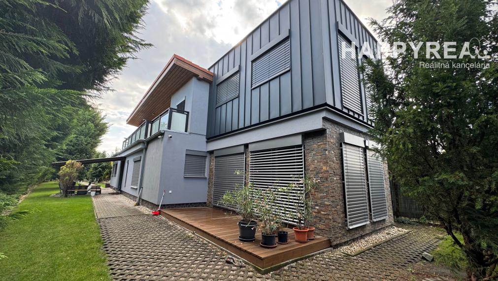 Na predaj: Nadštandardný a atypický rodinný dom v Eliášovciach
