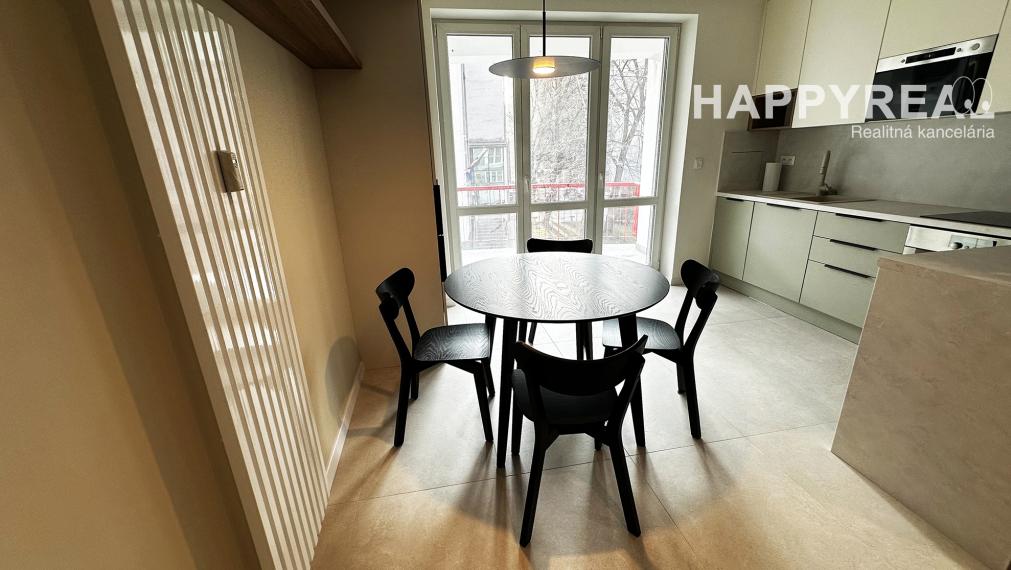 Kompletne zrekonštruovaný 3-izbový, presvetlený byt vo výbornej lokalite, na ul. Dohnányho, Bratislava-Ružinov