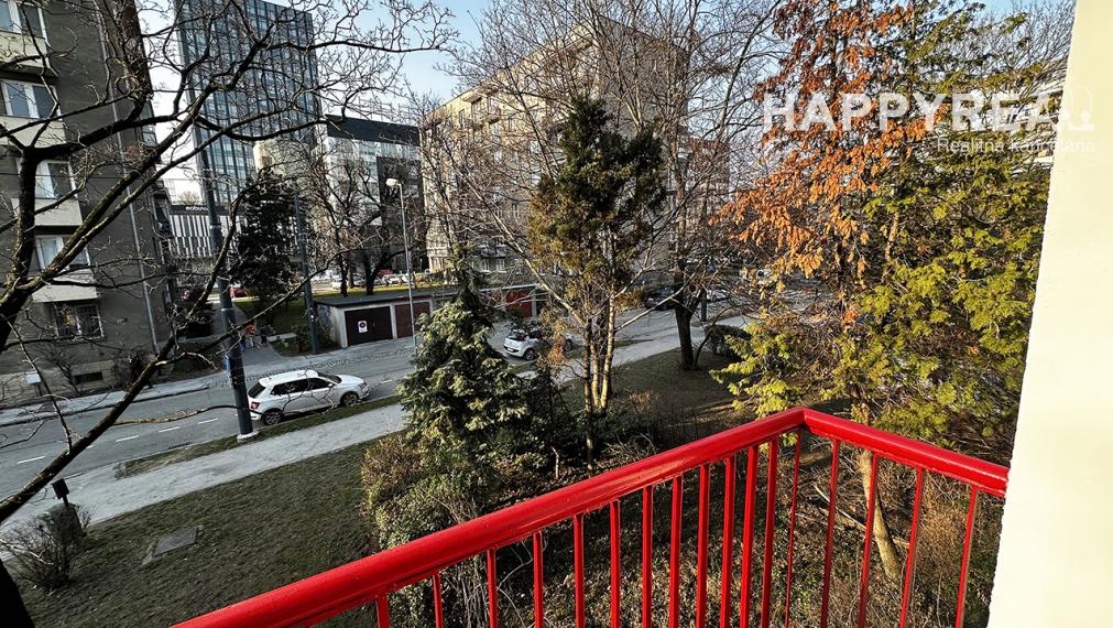 Kompletne zrekonštruovaný 3-izbový, presvetlený byt vo výbornej lokalite, na ul. Dohnányho, Bratislava-Ružinov