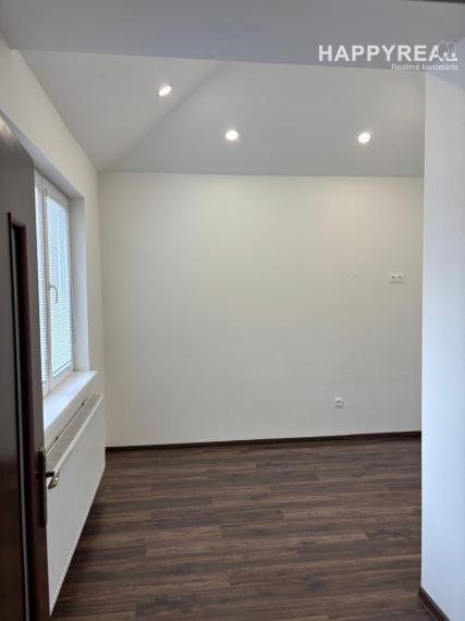 Prenájom 4-izb. rodinný dom,  ul. Jantárová,  Jarovce