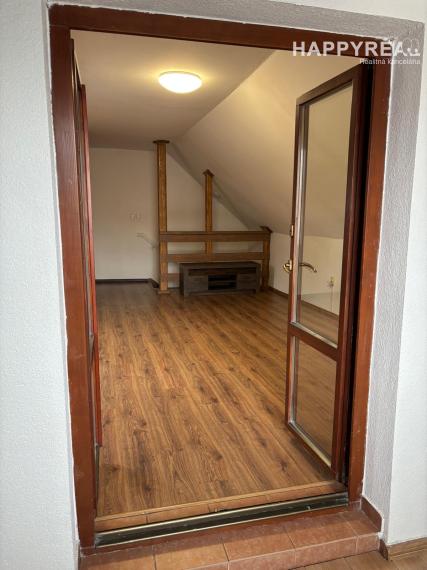 Prenájom 4-izb. rodinný dom,  ul. Jantárová,  Jarovce