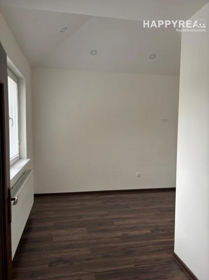 Prenájom 4-izb. rodinný dom,  ul. Jantárová,  Jarovce