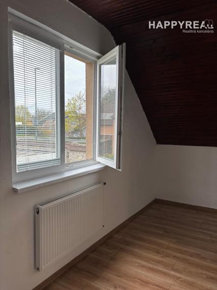 Prenájom 4-izb. rodinný dom,  ul. Jantárová,  Jarovce