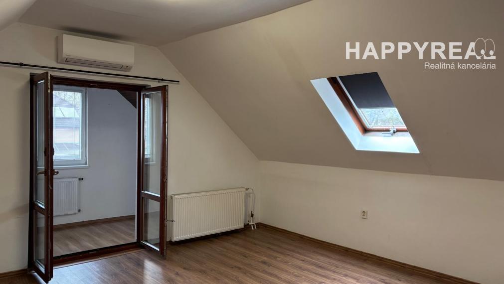 Prenájom 4-izb. rodinný dom,  ul. Jantárová,  Jarovce