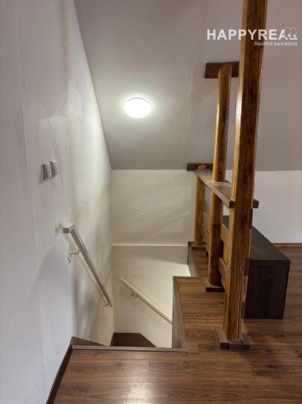 Prenájom 4-izb. rodinný dom,  ul. Jantárová,  Jarovce