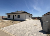 4 izb. RD Most pri Bratislave ÚP 110 m2, pozemok 601 m2 - fotografia 1