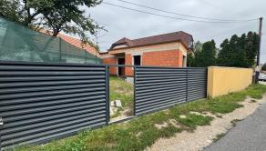 Predáme hrubú stavbu 2-izbového domu v Podunajských Biskupiciach – Oblúková ulica - fotografia 1