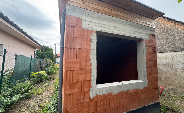 Predáme hrubú stavbu 2-izbového domu v Podunajských Biskupiciach – Oblúková ulica - fotografia 7